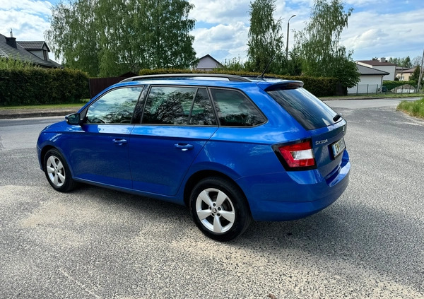 Skoda Fabia cena 29900 przebieg: 103000, rok produkcji 2017 z Świecie małe 407